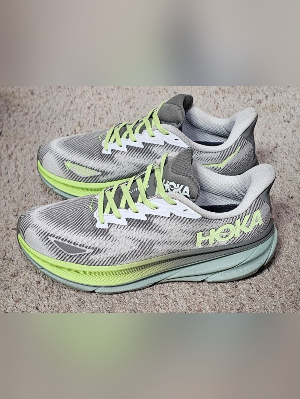 Hoka One One Men's Clifton 9 GTX  Running Sneaker Shoes, Size 10 D(M) US